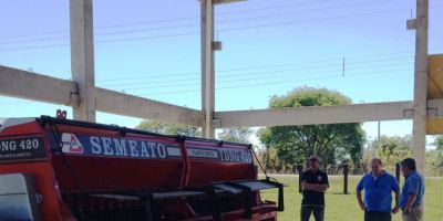 Polícia Civil recupera em Cachoeira do Sul plantadeira oriunda de estelionato em Camaquã