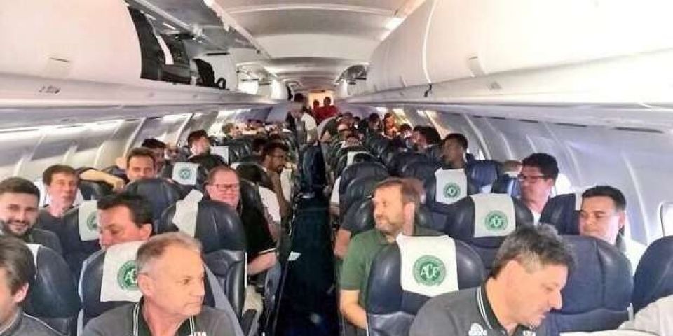 Clubes de futebol e jogadores manifestam solidariedade à Chapecoense