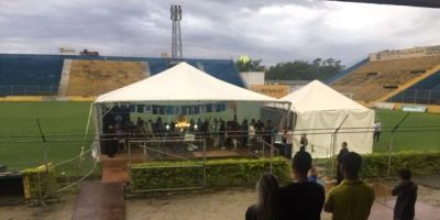 Jornalista Giovane Klein é sepultado em Pelotas