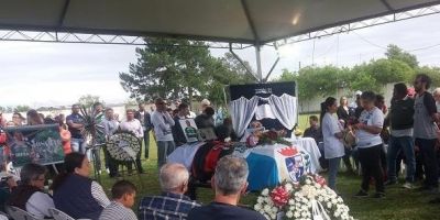 Emoção marca o velório do volante Josimar em Pelotas