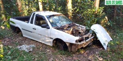 Saveiro branca furtada na cidade é localizada completamente "depenada" no interior de Camaquã