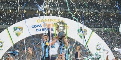 Grêmio empata com Atlético-MG e é pentacampeão da Copa do Brasil