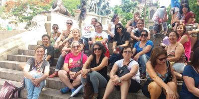 Educadores realizam ato unificado em Porto Alegre nesta terça