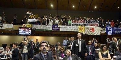 AL aprova três projetos do governo Sartori em primeiro dia de votação