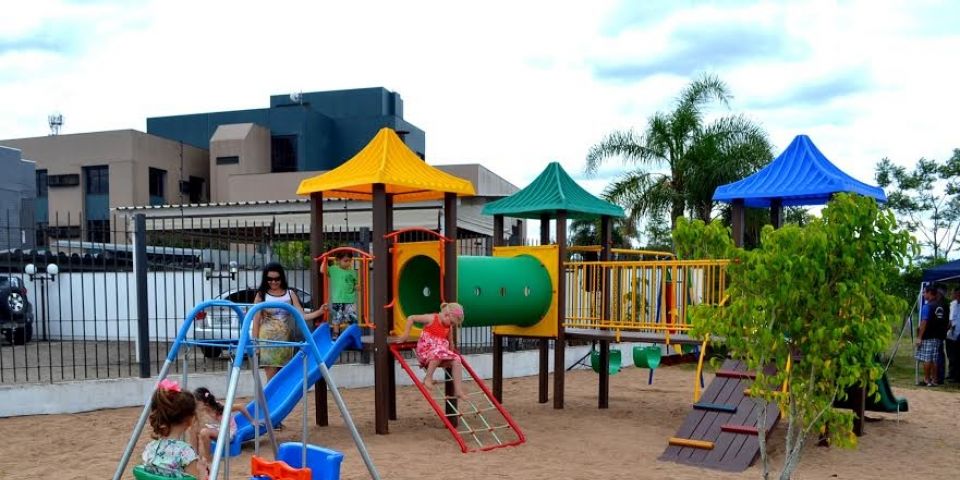 Praça de Recreação Infantil “Menino Leonardo” é inaugurada em Camaquã
