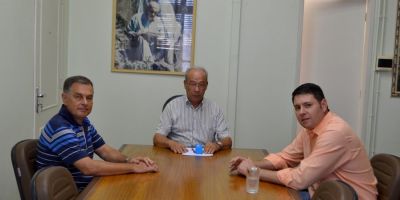 Prefeito de Camaquã recebe a visita do superintendente da Corsan