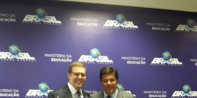 Pedro Hallal, novo reitor da UFPel, toma posse em Brasília
