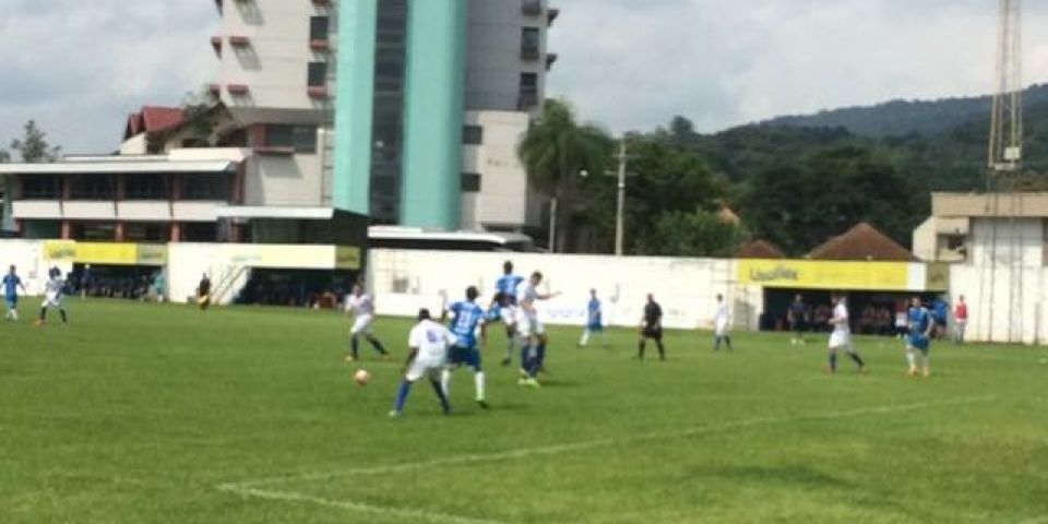 Guarany de Camaquã perde para o Novo Hamburgo na estreia da Copa Cidade Verde em Três Coroas