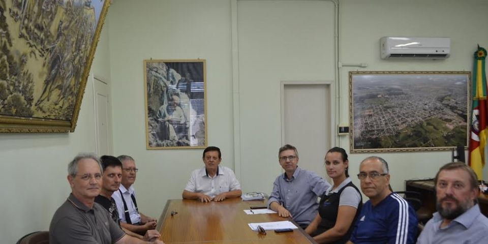 Prefeitura de Camaquã se reúne com Sindilojas e Acic