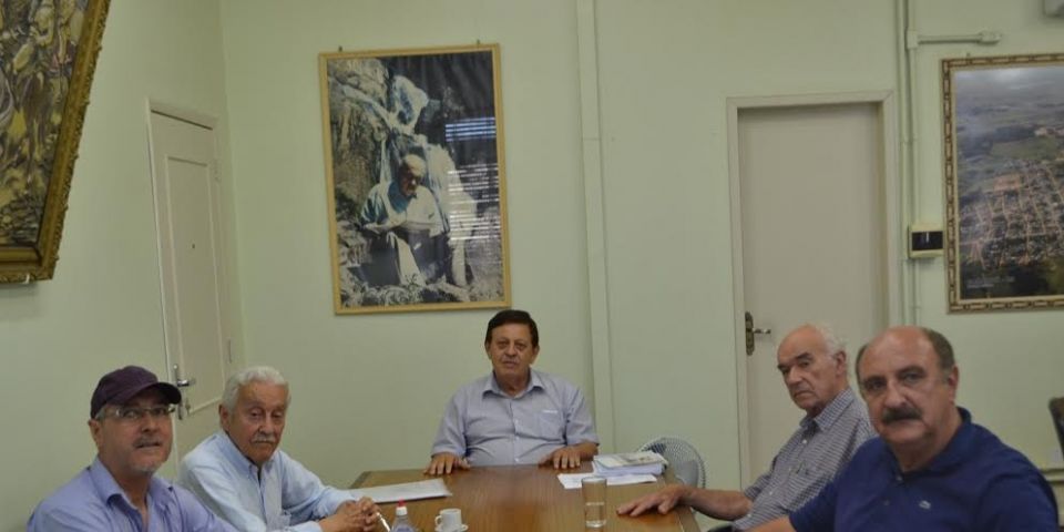 Prefeito de Camaquã recebe comissão de pesquisadores