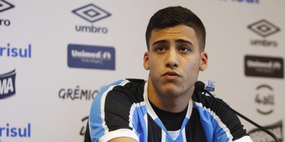 Beto da Silva diz estar feliz em voltar ao Grêmio e promete empenho por vaga
