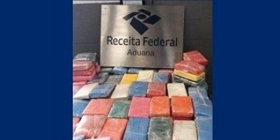 Receita Federal apreende 370 kg de cocaína em Itajaí-SC