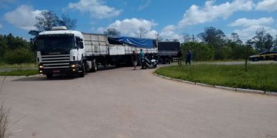 Acidente entre carreta e moto deixa ferido na BR-116 em Camaquã nesta terça