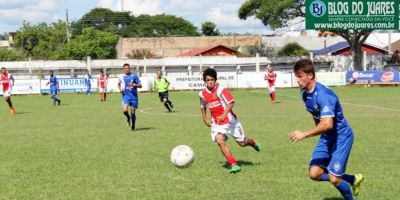 MATÉRIA COMPLETA: Guarany de Camaquã goleia Los Brocadores por 7 a 0 em partida amistosa