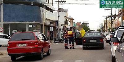Acidente deixa trânsito congestionado no centro de Camaquã na tarde desta sexta