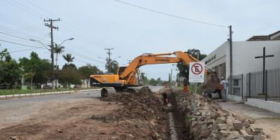 Iniciou na segunda as obras de pavimentação asfáltica na Av. Nonô Centeno em SLS