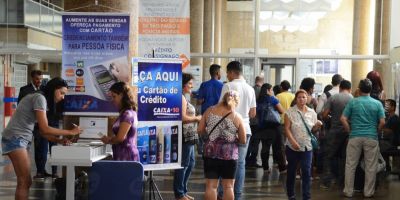 Agências da Caixa abrem neste sábado para saque do FGTS