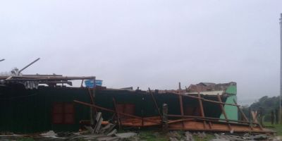 Temporal também atinge o interior de Camaquã e causa destruição 