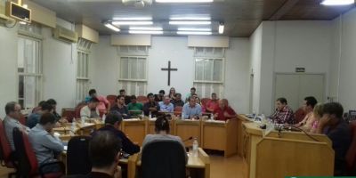 Blog do Juares na Sessão da Câmara de Camaquã desta segunda-feira (13)