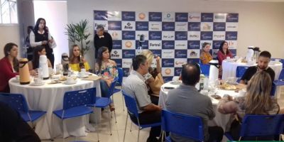 Blog do Juares no 1º Café com Bate Papo do ano do Sindilojas