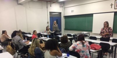 SMCTLDJ apresenta Camaquã na Faculdade de Turismo da PUC-RS