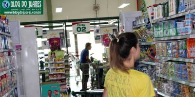 Intenção de consumo dos gaúchos apresenta alta em março, diz Fecomércio-RS
