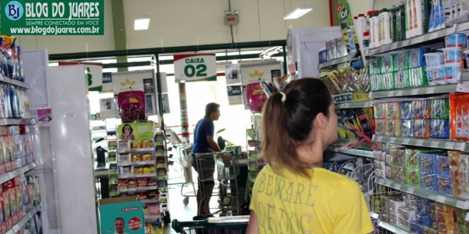 Intenção de consumo dos gaúchos apresenta alta em março, diz Fecomércio-RS