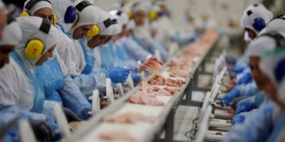 Hong Kong decide retirar do mercado toda a carne importada do Brasil