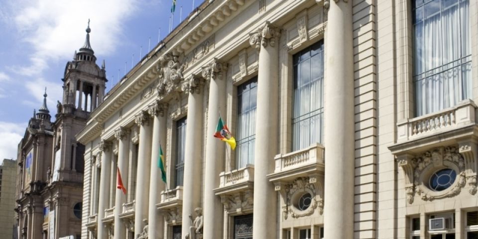 Salários do funcionalismo gaúcho serão parcelados pelo 14º mês seguido