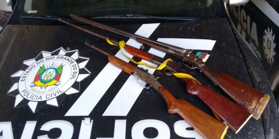 Durante operação Polícia Civil apreende três espingardas na Capelinha Santo Antônio em Camaquã