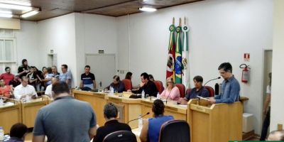 Blog do Juares na cobertura da Sessão da Câmara de Camaquã desta segunda-feira (3)