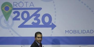 Nova política automotiva deve abrir mercado à concorrência de importados