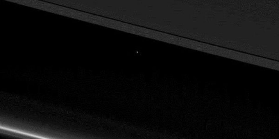 Espaçonave Cassini envia fotos da Terra entre anéis de Saturno