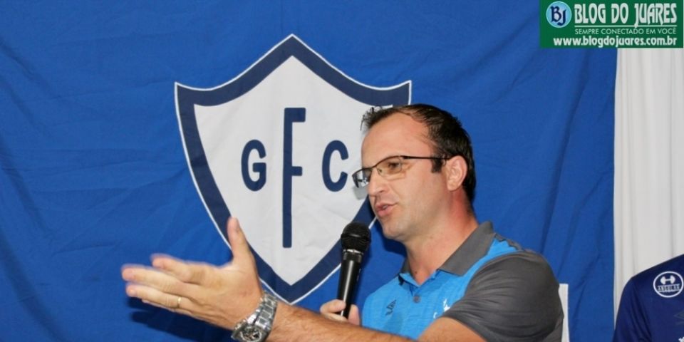 Fernando Agostini não é mais treinador do Guarany de Camaquã