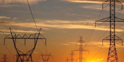 Brasil começa a importar energia do Uruguai