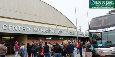 Pais de recrutas enfrentam problemas no transporte a Bagé para assistir formatura de filhos