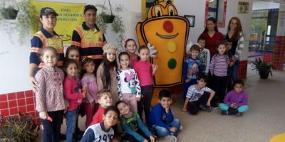 Projeto Maio Amarelo visita EMEI Nossa Senhora Aparecida em Camaquã