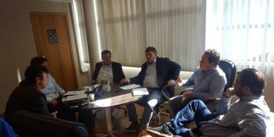 Prefeito Ivo de Lima Ferreira participa de reunião no DNIT