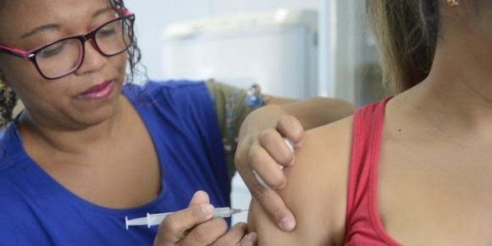 A partir desta terça-feira a vacina da gripe estará disponível a toda a população