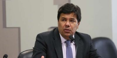 MEC retira de escolas livro que aborda o tema incesto