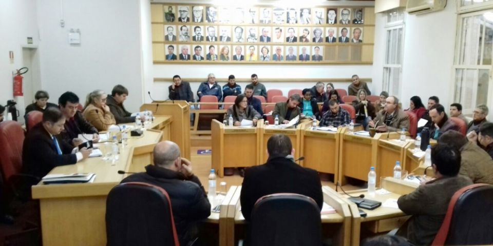Blog do Juares na Cobertura da Sessão da Câmara de Camaquã desta segunda (19)