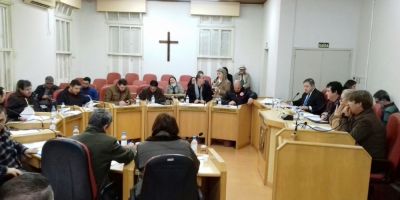 Proposta de reaparelhamento da Câmara de Vereadores de Camaquã gera debates entre vereadores