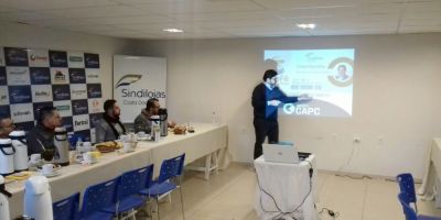 Blog do Juares presente no Café com Bate Papo do Sindilojas Costa Doce desta quarta (21)