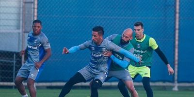 De olho na liderança, Grêmio recebe Coritiba na Arena nesta quinta