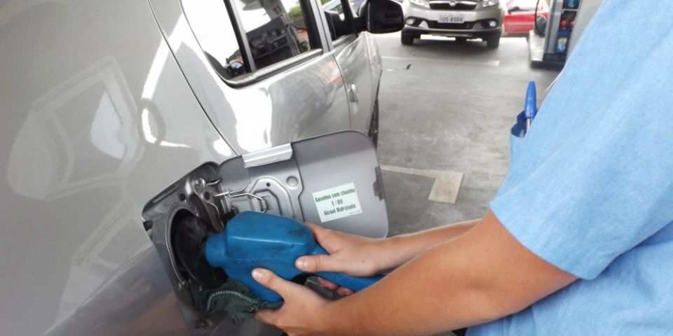 Petrobras reajusta preço do diesel em 2,7% e da gasolina em 1,8% nas refinarias