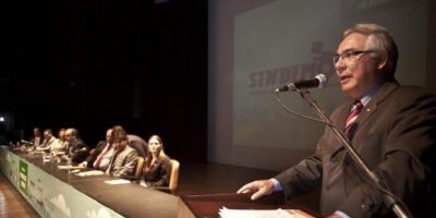 Beto Grill, ex-vice-governador gaúcho, é hospitalizado após sofrer infarto