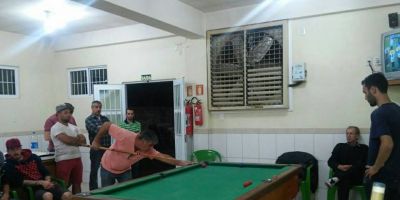 Bar do Arílson na Chave A e Bar Neumann na B lideram o Campeonato de Snooker de Camaquã