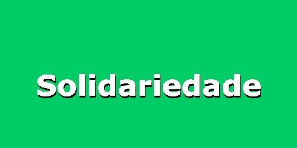 Senhora de 62 anos que sofreu AVC precisa de uma cadeira de rodas, em Camaquã