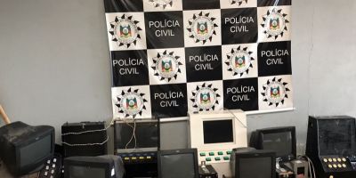 Polícia Civil apreende nove máquinas caça-níqueis em Dom Feliciano