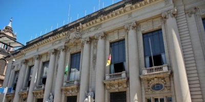 Servidores gaúchos do Poder Executivo receberão apenas R$ 650 de seus salários na segunda-feira
